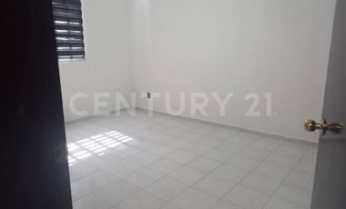 Se Renta Casa en Bosques de lago