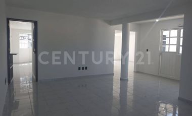 Se Renta Casa en Bosques de lago