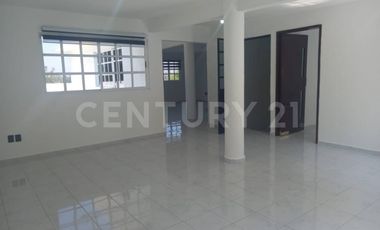 Se Renta Casa en Bosques de lago