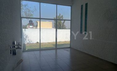 Se Renta Casa en Bosques de lago