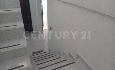 Se Renta Casa en Bosques de lago