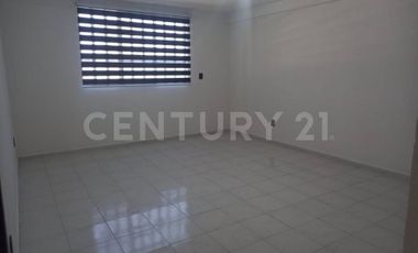 Se Renta Casa en Bosques de lago