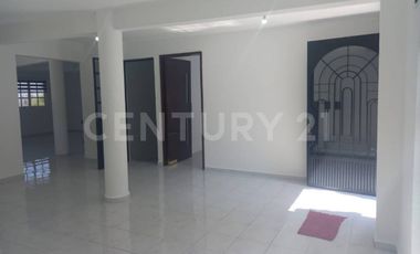 Se Renta Casa en Bosques de lago