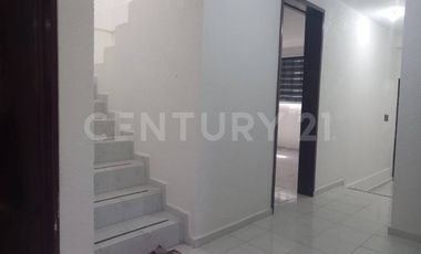 Se Renta Casa en Bosques de lago