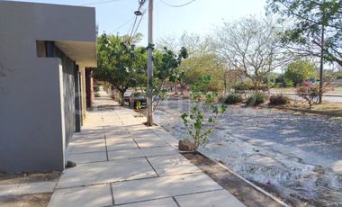 Casa en renta sobre la Av. Principal de la colonia Palo Alto