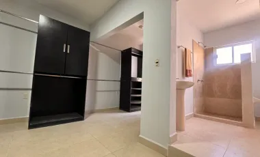 Casa en Venta en Fracc Privado en Gómez Palacio,Dgo. 4 recámaras, 1 en planta baja .