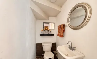 Casa en Venta en Fracc Privado en Gómez Palacio,Dgo. 4 recámaras, 1 en planta baja .