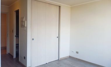 HOMESTUDIO SE ARRIENDA A POCOS PASOS DEL METRO EL PARRON