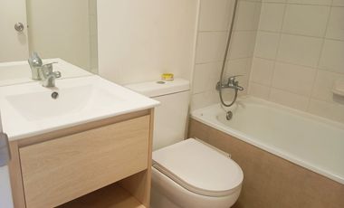 HOMESTUDIO SE ARRIENDA A POCOS PASOS DEL METRO EL PARRON