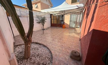 HERMOSA Y EQUIPADA CASA EN ARRIENDO SECTOR NORTE