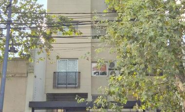 Venta Cochera Cubierta en Florida. Amplia y de fácil Acceso