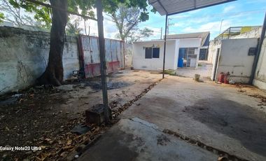 CASA EN RENTA, PARA USO DE BODEGA, TERRENO AMPLIO. CARMEN, CAMPECHE.
