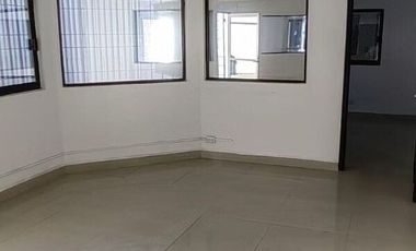 OFICINA EN RENTA AV. CAMARON 4