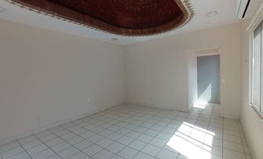 OFICINAS ADMINISTRATIVAS EN RENTA. CARMEN, CAMPECHE.