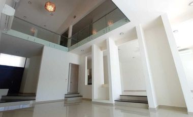CASA EN RENTA. COLONIA MIAMI. CARMEN.CAMPECHE