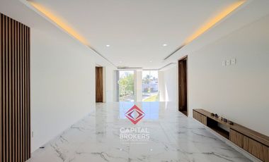 Casa de Lujo en Venta en Villa Verona Cerca de Andares