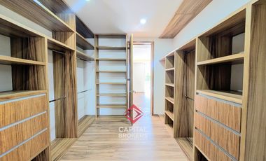 Casa de Lujo en Venta en Villa Verona Cerca de Andares