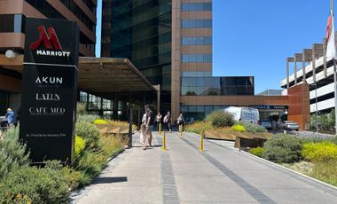 ARRIENDO OFICINA EXCELENTE CONECTIVIDAD