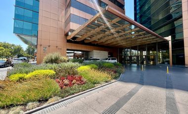 ARRIENDO OFICINA EXCELENTE CONECTIVIDAD