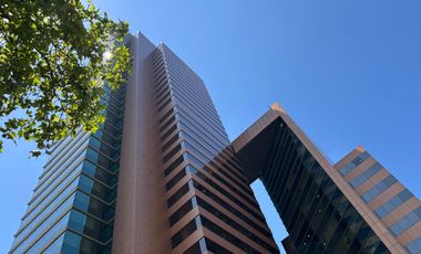 ARRIENDO OFICINA EXCELENTE CONECTIVIDAD