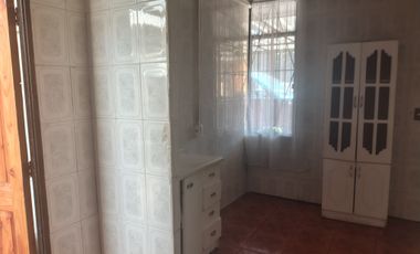 SE ARRIENDA  ACOGEDORA CASA EN BELLOTO SUR QUILPUE