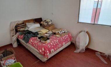 CASA APTA COMERCIAL EN SAN MIGUEL Y ESTACIONAMIENTOS