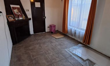 CASA APTA COMERCIAL EN SAN MIGUEL Y ESTACIONAMIENTOS