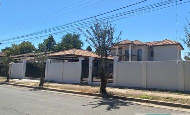 ARRIENDO CASA EN LOTEO LOS PARRONALES