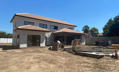 ARRIENDO CASA EN LOTEO LOS PARRONALES