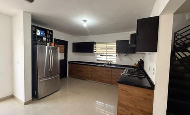 Hermosa Casa en Rinconada Colonial, Apodaca, N. L.