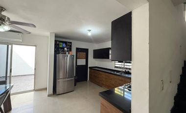 Hermosa Casa en Rinconada Colonial, Apodaca, N. L.