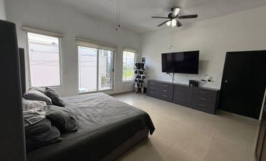 Hermosa Casa en Rinconada Colonial, Apodaca, N. L.