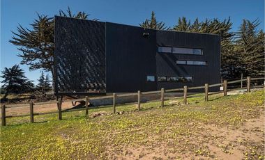 Moderna casa familiar en condominio Pichilemu