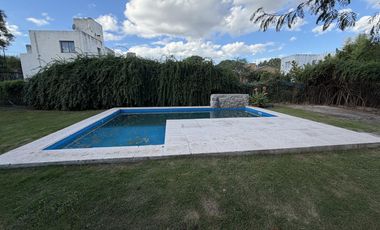 Venta Casa 3 dorm, 3 baños, Pileta, Villa Allende Golf