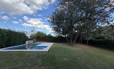 Venta Casa 3 dorm, 3 baños, Pileta, Villa Allende Golf