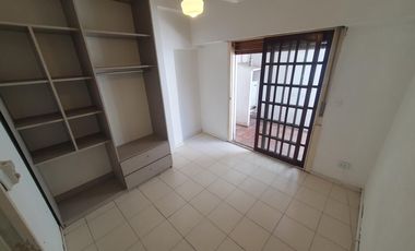 Departamento 2 AMBIENTES EN PLANTA BAJA CON PATIO