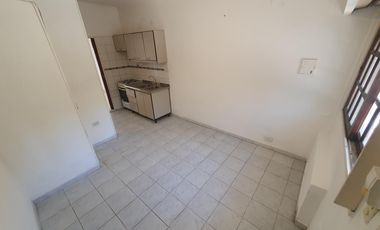 Departamento 2 AMBIENTES EN PLANTA BAJA CON PATIO