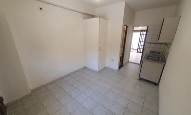 Departamento 2 AMBIENTES EN PLANTA BAJA CON PATIO