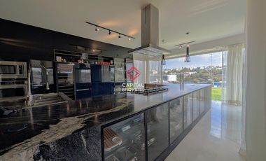 Casa de Lujo en Venta en Bosque de Las Lomas Andares
