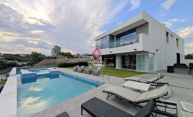 Casa de Lujo en Venta en Bosque de Las Lomas Andares