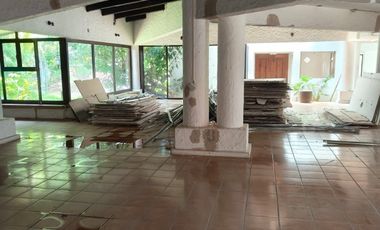 Se RENTA espacio para Restaurante