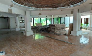 Se RENTA espacio para Restaurante