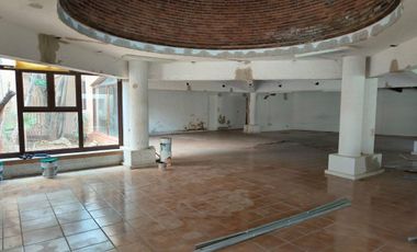 Se RENTA espacio para Restaurante