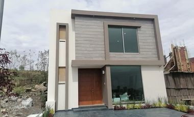 Casa en RENTA en Río Altozano