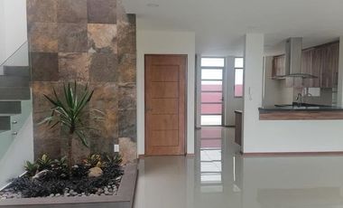 Casa en RENTA en Río Altozano