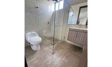 SE ARRIENDA APARTAMENTO EDIFICIO TITANIUM