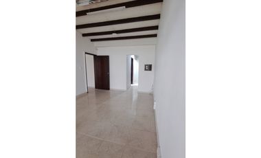 SE ARRIENDA CASA COMERCIAL EN LOS ALAMOS