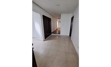 SE ARRIENDA CASA COMERCIAL EN LOS ALAMOS