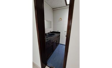 SE ARRIENDA CASA COMERCIAL EN LOS ALAMOS