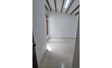 SE ARRIENDA CASA COMERCIAL EN LOS ALAMOS